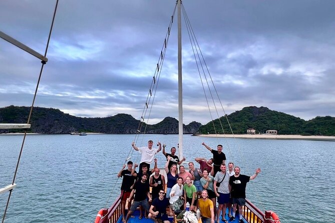 Ha Long Bay Cruise Day Tour-Cave, Kayaking,Ti top island & Lunch - Who this tour suits best