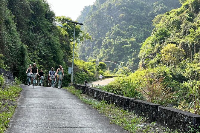 Ha noi: 3D- Halong, Lan ha bay classic cruise, Ninh Binh full day - Day 2: sunrise options, Viet Hai Village biking, and a calm cruise morning