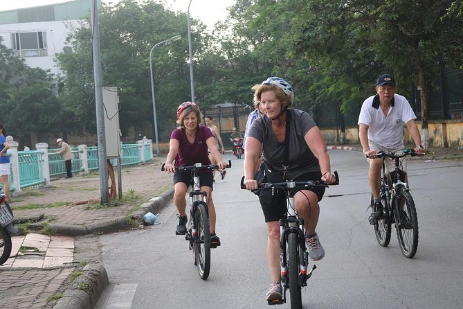 Half-Day Bicycle Tour Combine City & Countryside + Train Street - Duờng Tau Train Street: Seeing Life Right Next to the Tracks
