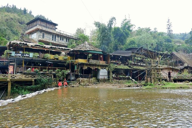 Half Day Cat Cat Village Tour Guided from Sapa - The walk to the gate and how the route is paced