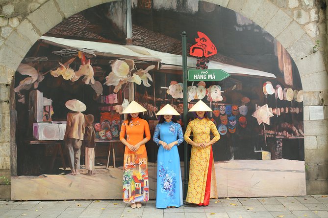 Half-Day Hanoi City Tour by Scooter - Scooter touring Hanoi: fast, fun, and very real street life