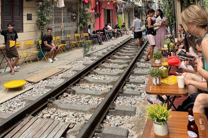 Half-Day Hanoi Highlights and Train Street Experience - Timing, choosing morning or afternoon, and staying comfortable
