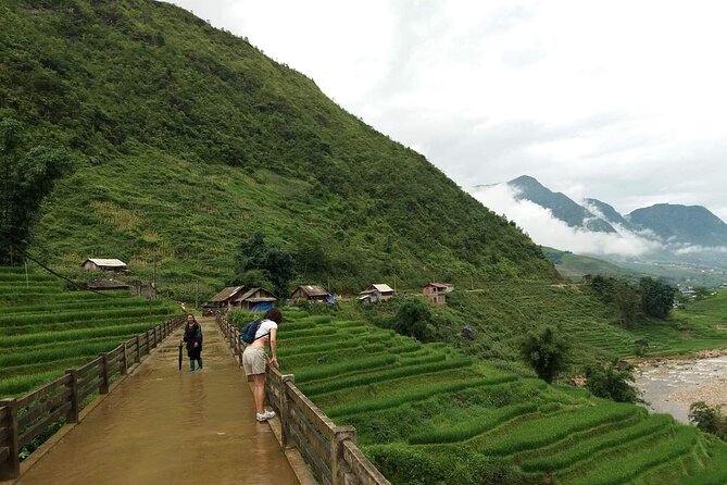 Half-Day Hometrek from Sapa with Hmong Sister House - Stop 1: Starting in Sapa Town before Y Linh Ho opens the valley views