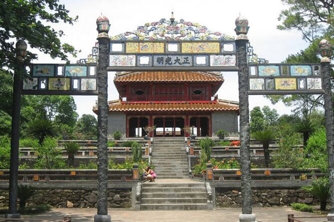 Half-Day Hue City Motorcycle Private Tour with Driver - Your driver matters more than you think