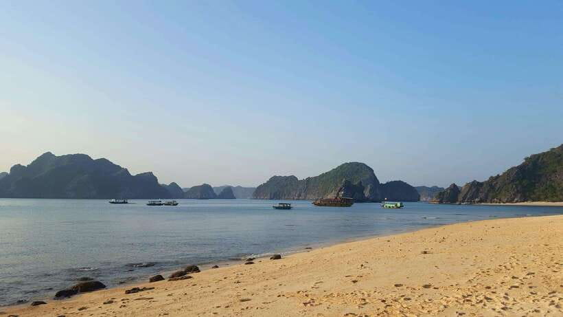Half day Lan Ha Bay excursion ( 4 hours ): Kayaking, Snorkel - What the Crew Does Well: Safety, Organization, and Friendly Guides
