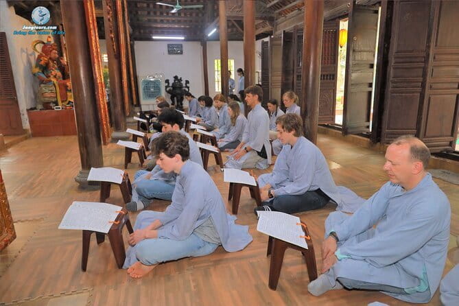 Half-Day Mindfulness Meditation Retreat in Hanoi - Arriving at the Pagoda and Learning the Rules First