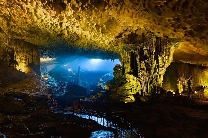 Halong Bay 2 Days 1 Night Included Transfer from Hanoi - Cabins on a 3-star to 5-star tier ship: what you should expect