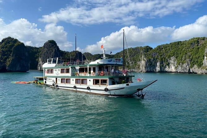 Halong Bay 2 days on classic cruise, small group, biking-kayaking - Day 1: Hanoi to Cat Ba, then kayaking and sunset cruising