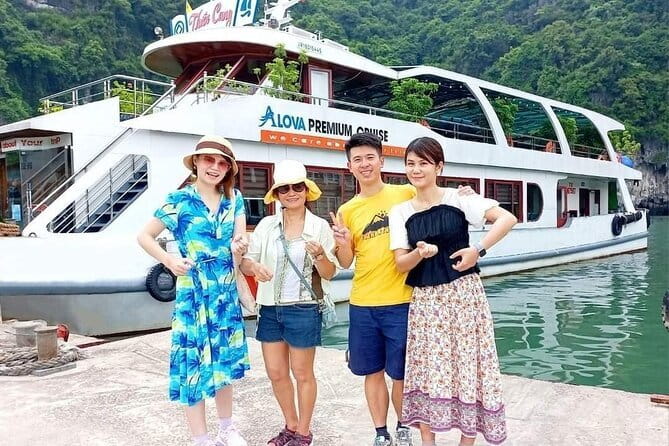 Halong bay 4 hours boat tour from Halong city with 2 caves, kayak - Hon Ga Choi and the Halong rock symbol
