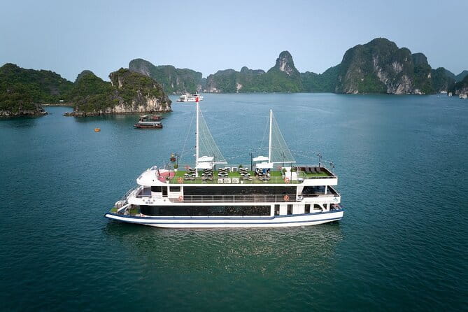 Halong bay 4 hours boat tour from Halong city with 2 caves, kayak - Food on board: what lunch means in real life