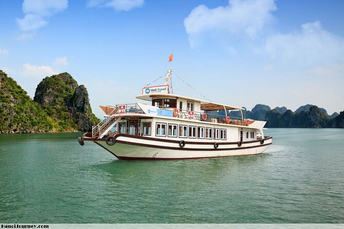 Halong Bay Cruise Luxury Full Day Tours - Food on board and what you might need to pay extra for