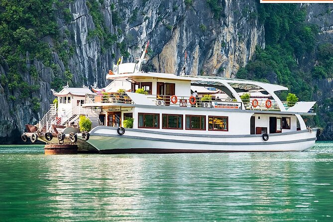 Halong Bay Cruise Luxury Full Day Tours - Boat comfort and the reality of “luxury” expectations