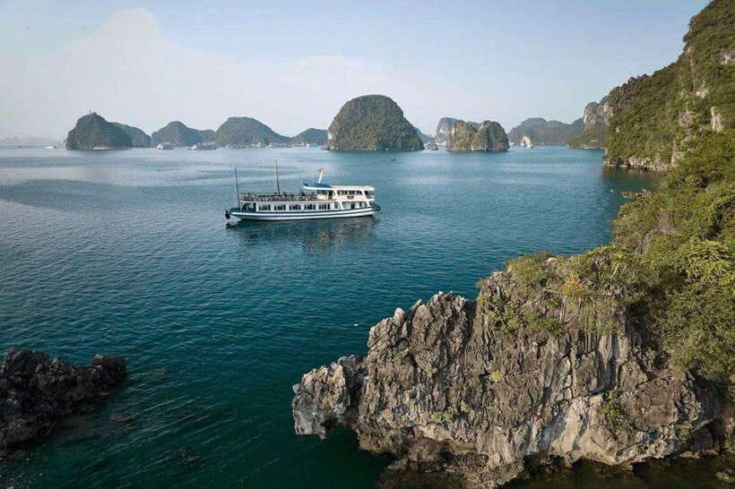 Halong Bay: Full-Day 4-Star Experience with Kayaking - Key highlights to zero in on