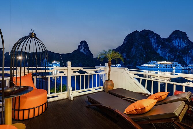 Halong Bay - Hera Luxury Day Cruise 7.5 Hours - Cooking class on a cruise boat: learning techniques you can repeat later