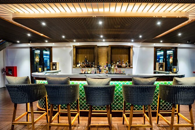 Halong Bay Luxury Dinner Cruise - Ambassador - Getting to the meeting point and boarding by 5:00 to 6:00 pm
