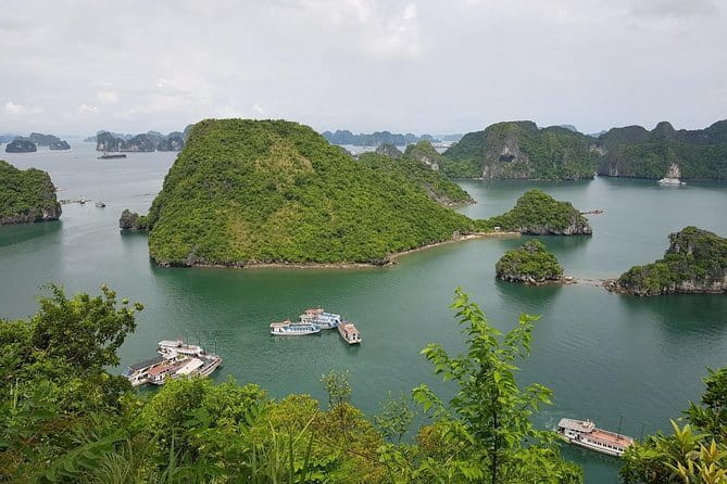 Halong Bay Shore Excursion: Full Day Cruise Tour from Cruise Port - Weather and Visibility: When the Bay Looks Different, Not Worse