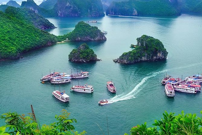 Halong Day Trip From Hanoi - Kayaking on Halong Bay: the Best Way to Feel the Place