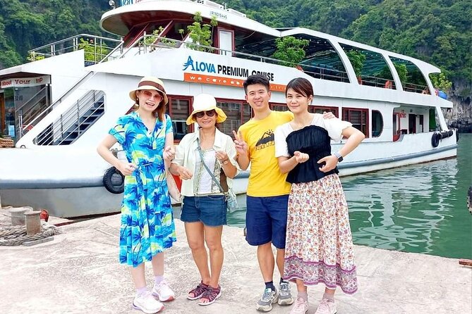 Halong Diamond Crusie- The most luxury daily Crusie in Halong Bay - Jacuzzi, Sundeck, and Bathroom Count That Actually Helps