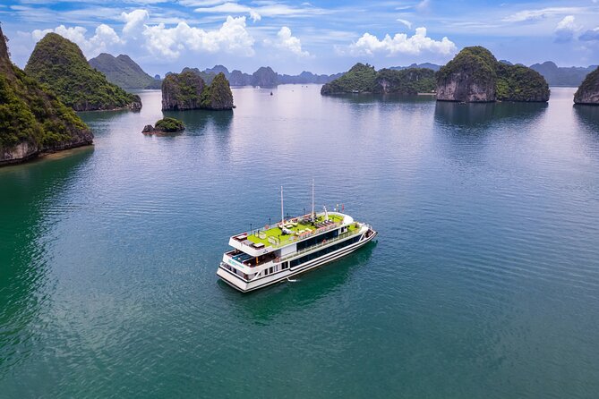Halong Heritage Luxury Day Cruise-Buffet lunch&Limousine transfer - Key points
