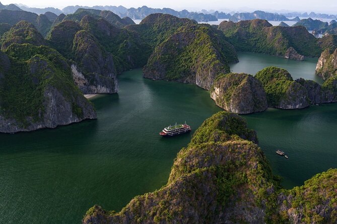 Halong La Pandora Cruise 2days/1Night - Getting from Hanoi to the bay, without losing the day
