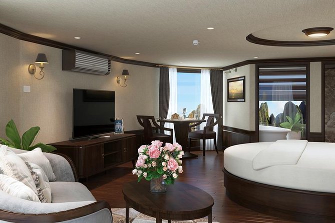 Halong Luxury Cruise 2D/1N: Kayaking, swimming, Surprise cave, Titop island - Staff, Service, and the Small Touches That Matter