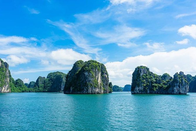 Halong Luxury Cruise Full Day Tour from Hanoi: All Inclusive - Tour Size, Crowds, and the Reality of a Shared Cruise