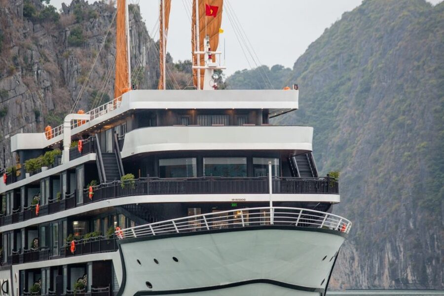 Hanoi: 2-Day Halong & Lan Ha Bay 5-Star Cruise with Balcony - Activities: the schedule gives you variety, but not marathon time