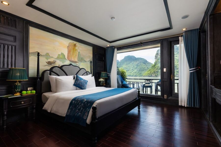 Hanoi: 2-Day Halong & Lan Ha Bay 5-Star Cruise with Balcony - Squid fishing and the onboard vibe: fun, not stressful