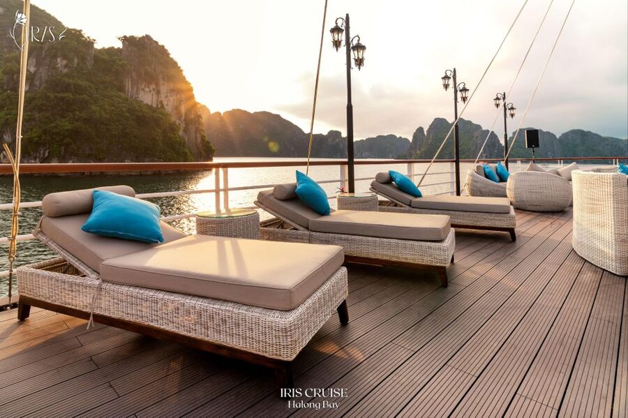 Hanoi: 2-Day Halong & Lan Ha Bay 5 Stars Cruise with Balcony - Onboard comfort that actually pays off: the junior suite balcony and the ship routine
