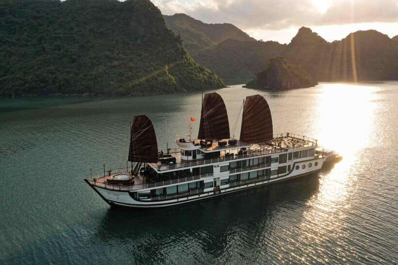 Hanoi: 2D1N Ha Long Bay, Lan Ha Bay by Amanda Luxury Cruise - Practical tips that make your cruise smoother