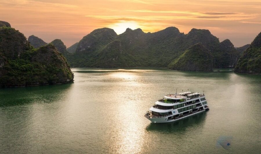 Hanoi: 3-Day Ha Long/Lan Ha Bay Cruise with Private Balcony - Day 1 in Lan Ha Bay’s Ao Ech: kayaking, swimming, and spring rolls