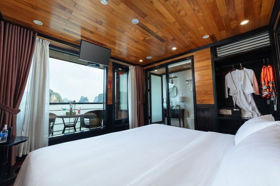 Hanoi: 3-Day Ninh Binh, Ha Long, & Lan Ha Bay 5-Star Cruise - How the Hanoi pickup sets your pace for Day 1