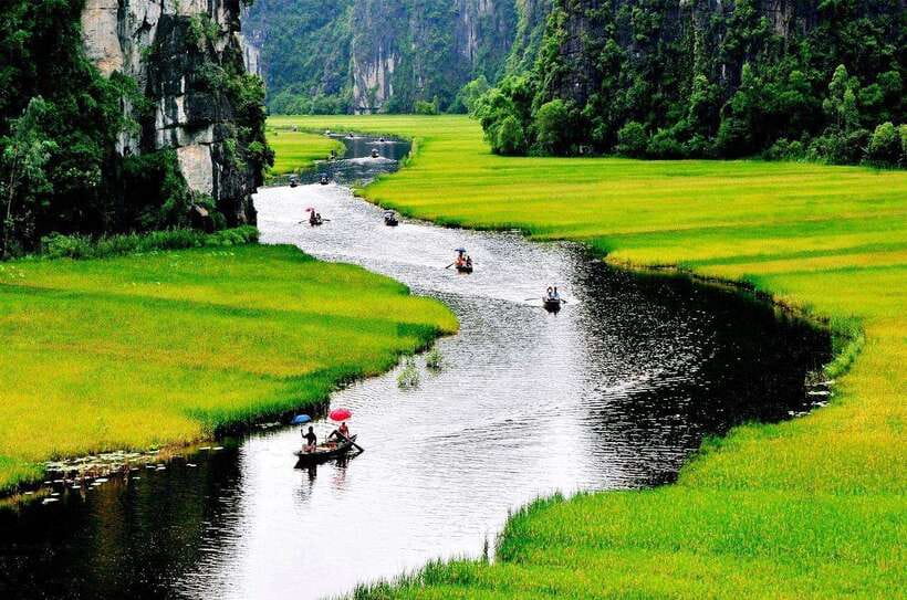 Hanoi: 3-Day Ninh Binh, Ha Long, & Lan Ha Bay Luxury Cruise - Where you sleep: bungalow nights and room sharing that keeps costs controlled