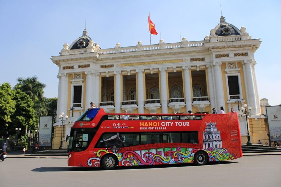 Hanoi: 4 Hour Hop on Hop off Bus Tour - First impressions: the red double-decker and the fast way to get oriented