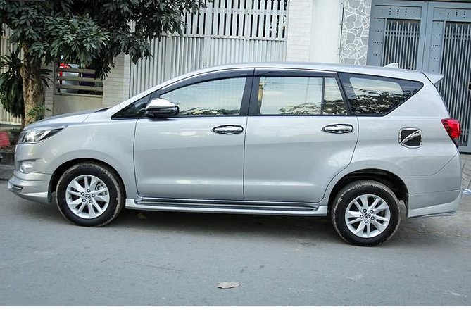 Hanoi Airport Pick-up (Private Ride From Hanoi Airport to Hotels) - Vehicle, Luggage, and Group Size Reality Check