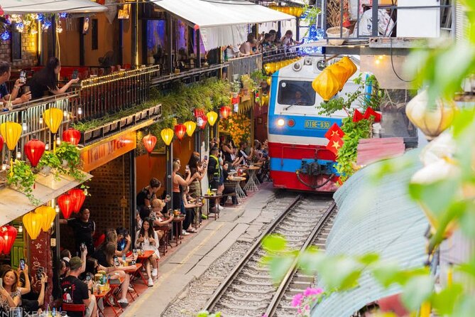 Hanoi All in One Full Day Sightseeing Tour - Stop 1: the incense village walk, from bamboo to scent