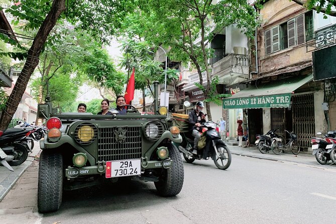 Hanoi Backstreet Jeep Tour : Hanoi HIGHTLIGHTS and HIDDEN GEMS - Train Street: the famous moment, handled without chaos