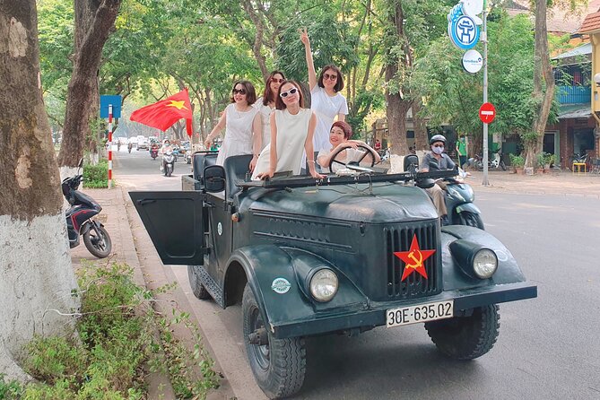 Hanoi Backstreet Jeep Tour : Hanoi HIGHTLIGHTS and HIDDEN GEMS - West Lake and Truc Bach Lake area: a breather with actual views