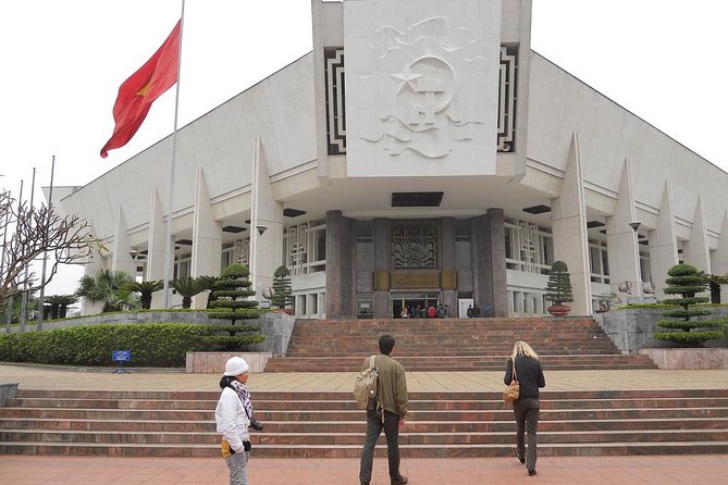 Hanoi City 1 Day Tour - Vietnam Museum of Ethnology: 54 groups, one lesson in perspective
