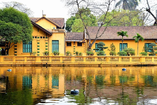Hanoi City 1 Day Tour - Ngọc Sơn Temple at Hoan Kiem Lake, legend made visible