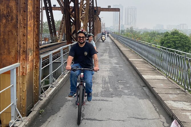 Hanoi City Bike Tour through Banana Island & Food Tasting - Ho Chi Minh Mausoleum area and the West Lake reset (Stop 4)