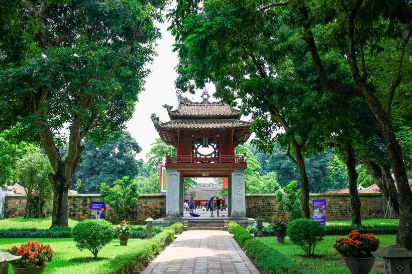 Hanoi: City Highlights Tour with Train Street & Hidden Gems - Logistics That Can Affect Your Mood: Closures, Timing, and What to Wear