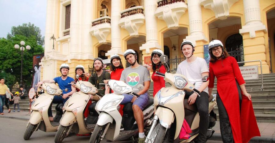 Hanoi: City Sightseeing Motorbike Tour - 4 hours of hotel pickup, motorbike time, and smart pacing