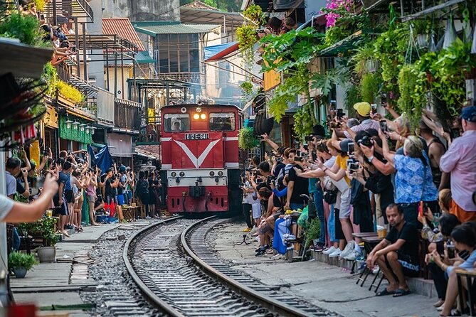 Hanoi City Tour: Private Half-Day Customized with Train Street - Tran Quoc Pagoda on West Lake: a calm start before the chaos