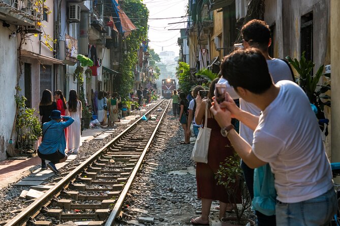 Hanoi City Walking Tour Discover Hidden Gems and Train Street - How a private Old Quarter walk improves your first day