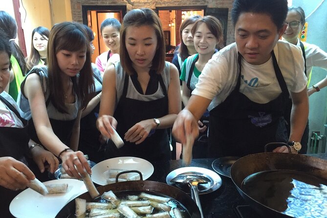 Hanoi Cooking Class and Market Tour with Chef Tien - Cooking 5 Vietnamese Vegan Dishes with Chef Tien (and Why Marinades Matter)