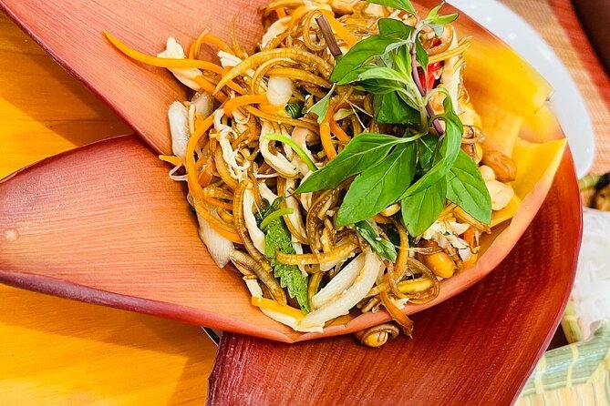Hanoi Cooking Class Learning 5 Dishes including Banh Xeo - Meeting point at 8 P. Gia Ngư: plan to arrive ready to shop