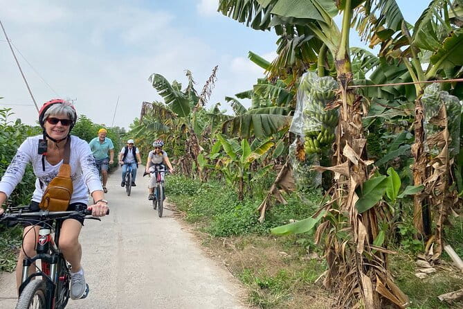 Hanoi Countryside By Bike & Local House and Food Tasting - Riding the Red River delta: agriculture time, not just photo time