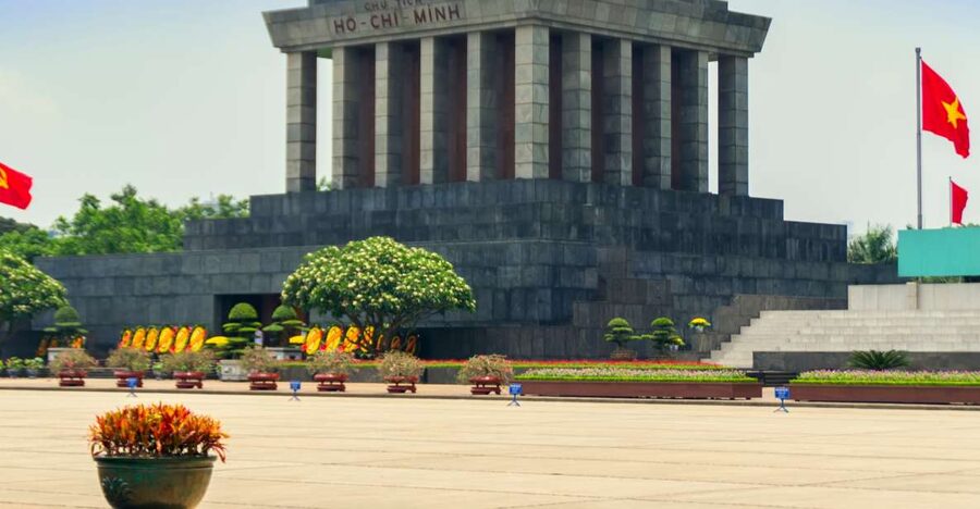 Hanoi: Full-Day City Tour and Water Puppet Show - Meeting up, getting around, and setting expectations for a full day