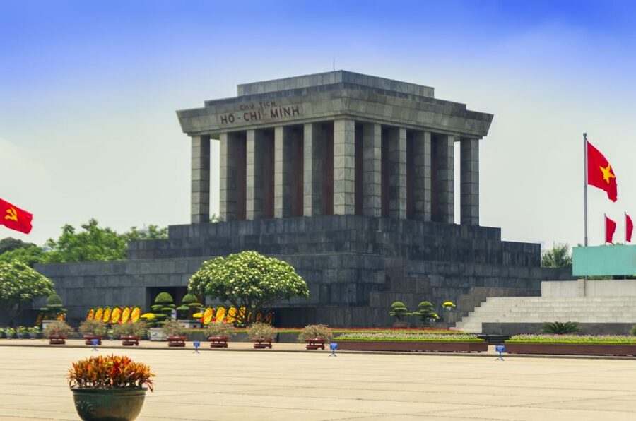 Hanoi: Full-Day City Tour and Water Puppet Show - Ho Chi Minh complex: what you will see, and how closures change your plan